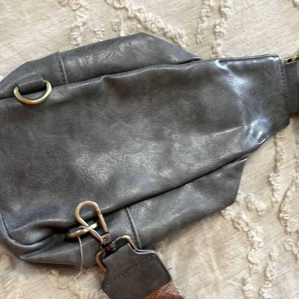 NEW BELLA + CARINA women's front adjustable crossover body bag with atzec strap - Picture 7 of 7